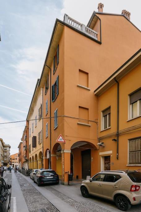 Suite In Via Del Pratello Bolonia Exterior foto